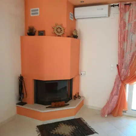 Holiday home Loukas House 1σταυρος-κερκυρα μακράτα