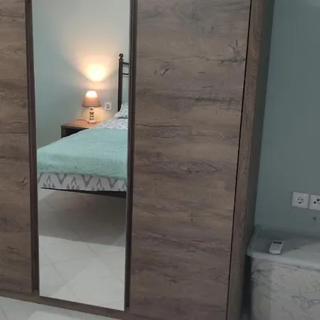 Holiday home Loukas House 1σταυρος-κερκυρα μακράτα *